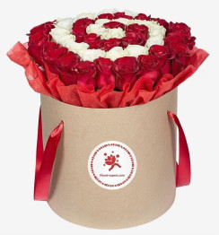 Kutija crvenih i belih ruža
